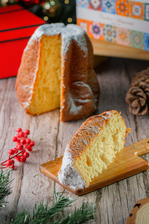 Classic Italian Pandoro